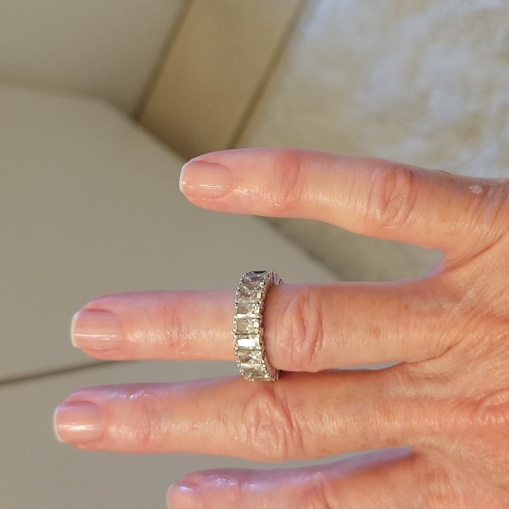 14kt white gold and cubic zirconia band